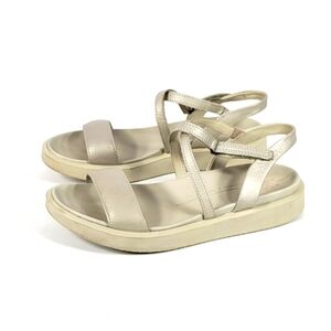 Ecco Flowt  Luxe Strap Sandals #307 Size 6